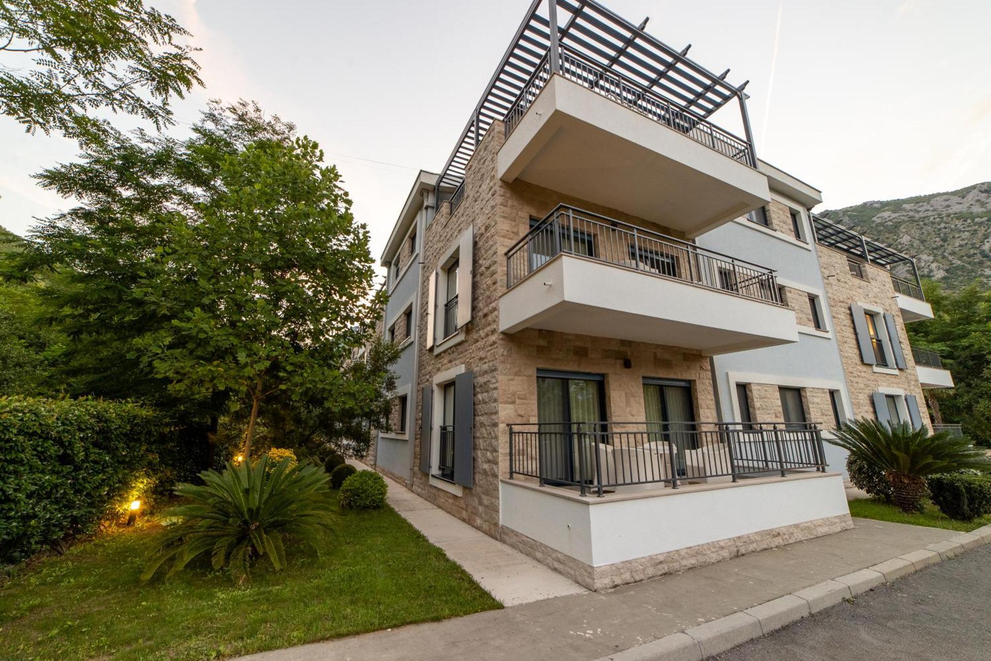 Green Bay Apartments Morinj Kotor Exterior foto