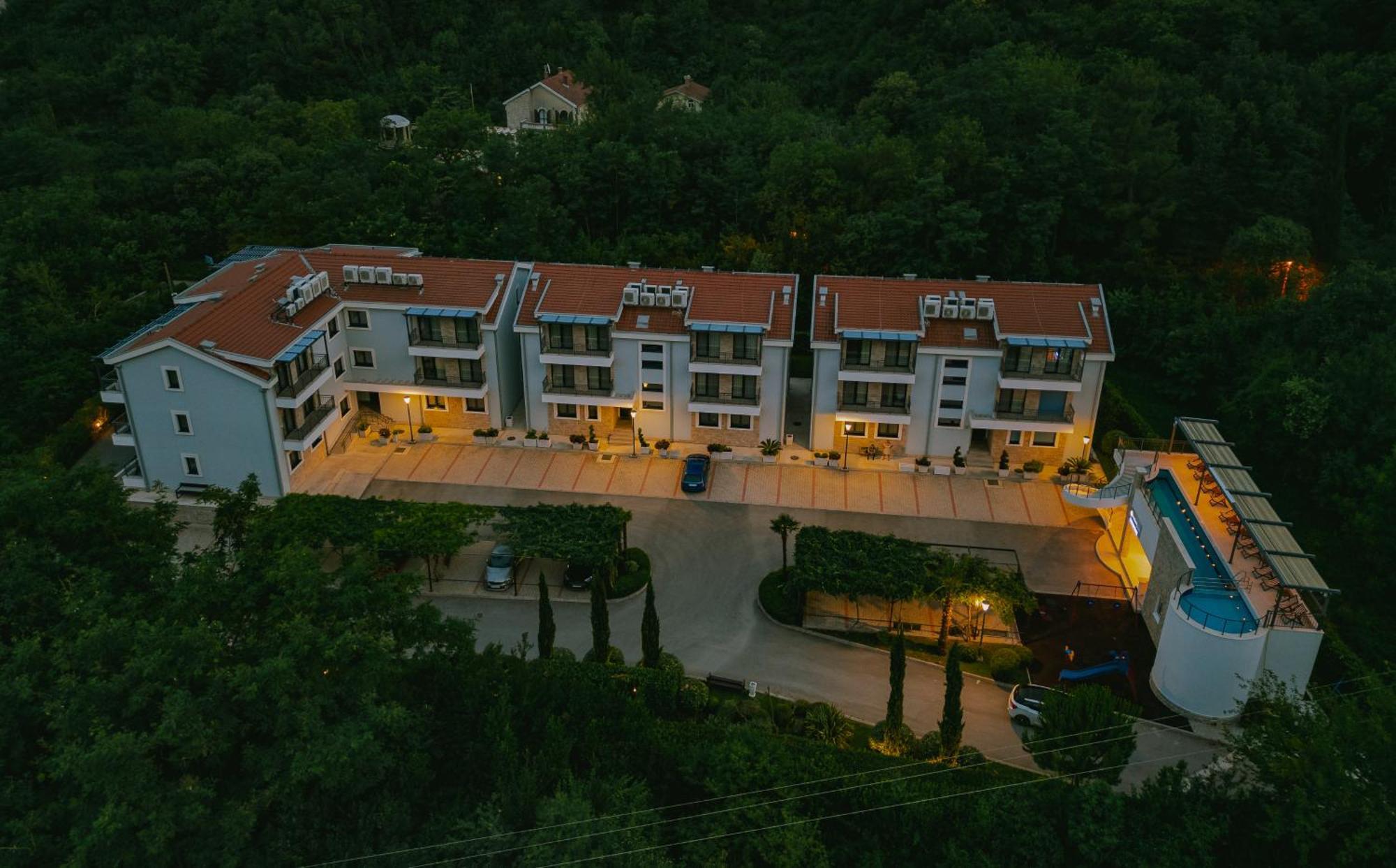 Green Bay Apartments Morinj Kotor Exterior foto